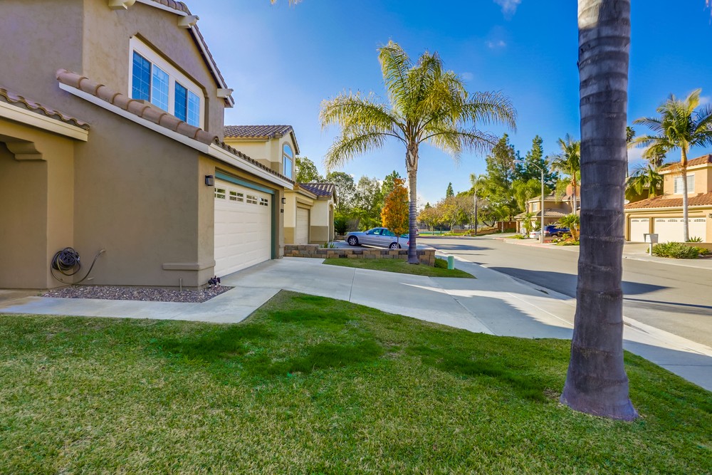 Virtual tour photo 7 of 41 for 8839 Gainsborough Ave