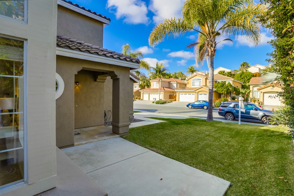 Virtual tour photo 8 of 41 for 8839 Gainsborough Ave