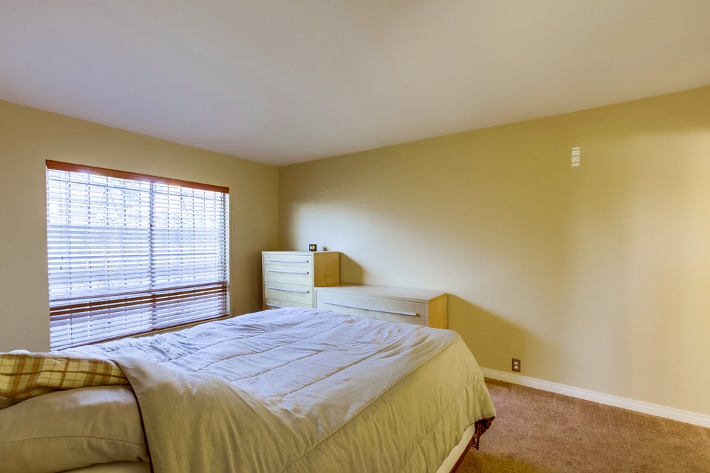 Virtual tour photo 17 of 31 for 8840 Flanders Dr