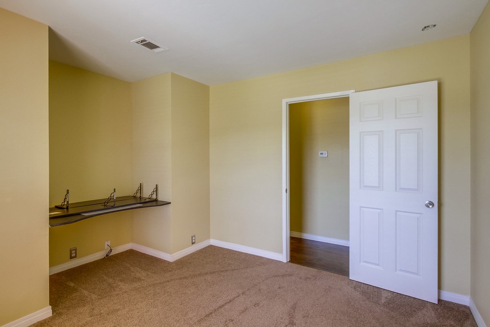 Virtual tour photo 22 of 31 for 8840 Flanders Dr