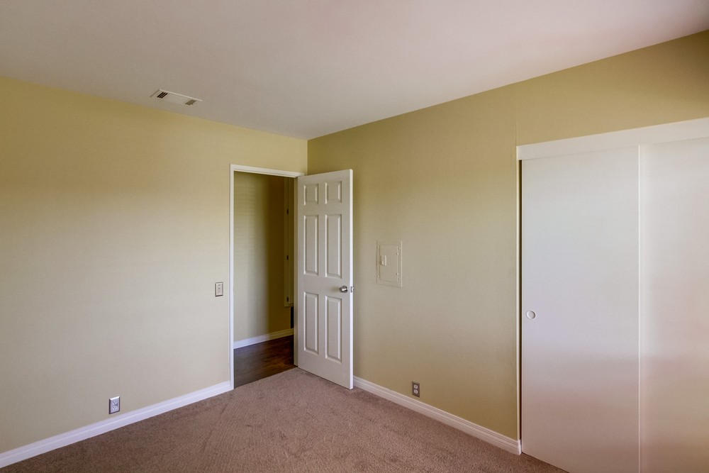 Virtual tour photo 24 of 31 for 8840 Flanders Dr