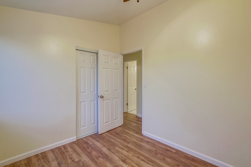 Virtual tour photo 37 of 52 for 8840 Hammond Dr