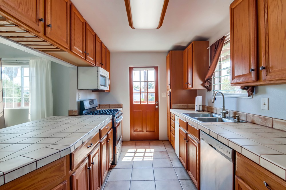 Virtual tour photo 21 of 48 for 8840 Pinecrest Ave