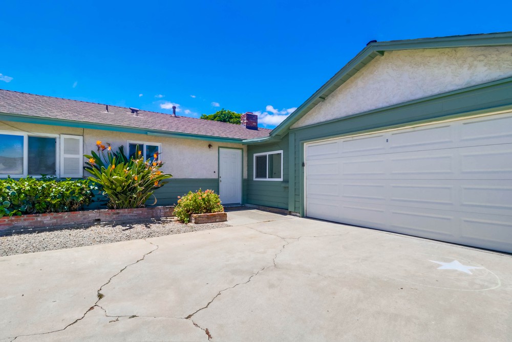 Virtual tour photo 5 of 35 for 8841 Sovereign Rd