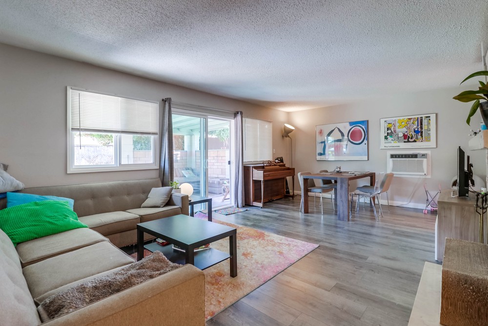 Virtual tour photo 6 of 35 for 8841 Sovereign Rd