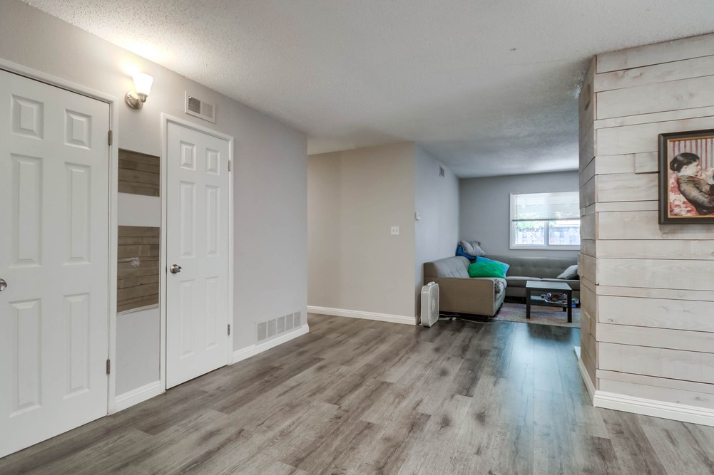 Virtual tour photo 10 of 35 for 8841 Sovereign Rd