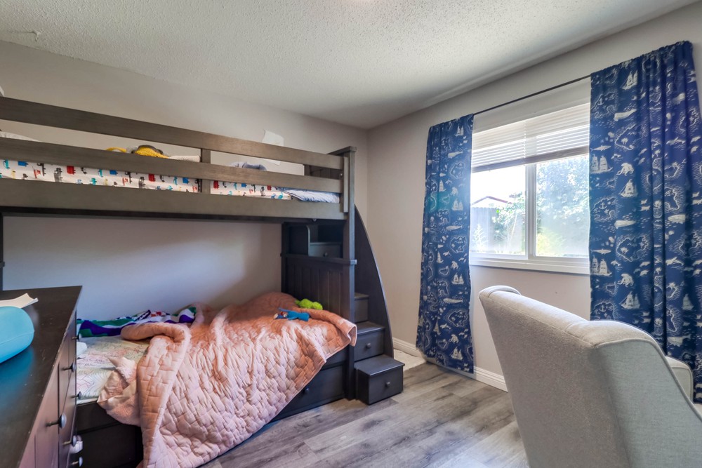 Virtual tour photo 21 of 35 for 8841 Sovereign Rd