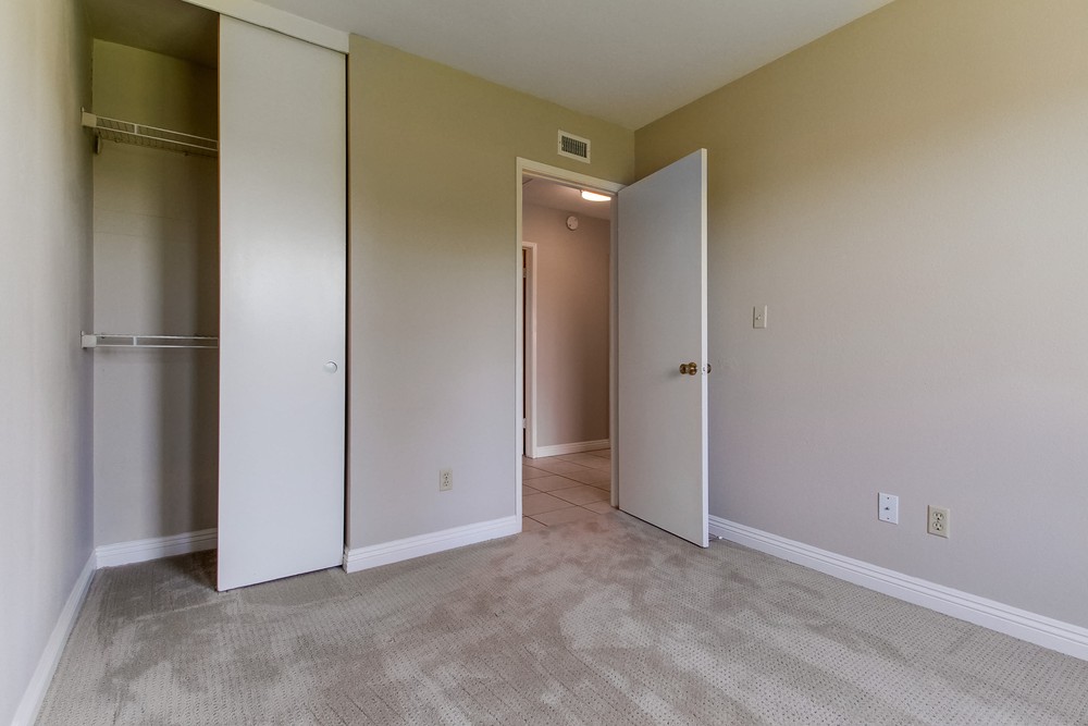 Virtual tour photo 21 of 27 for 8845 Libra Dr