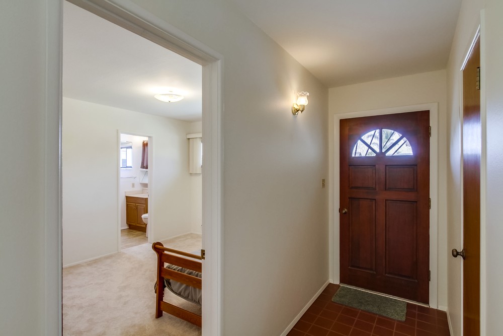Virtual tour photo 10 of 29 for 8849 Glenhaven St