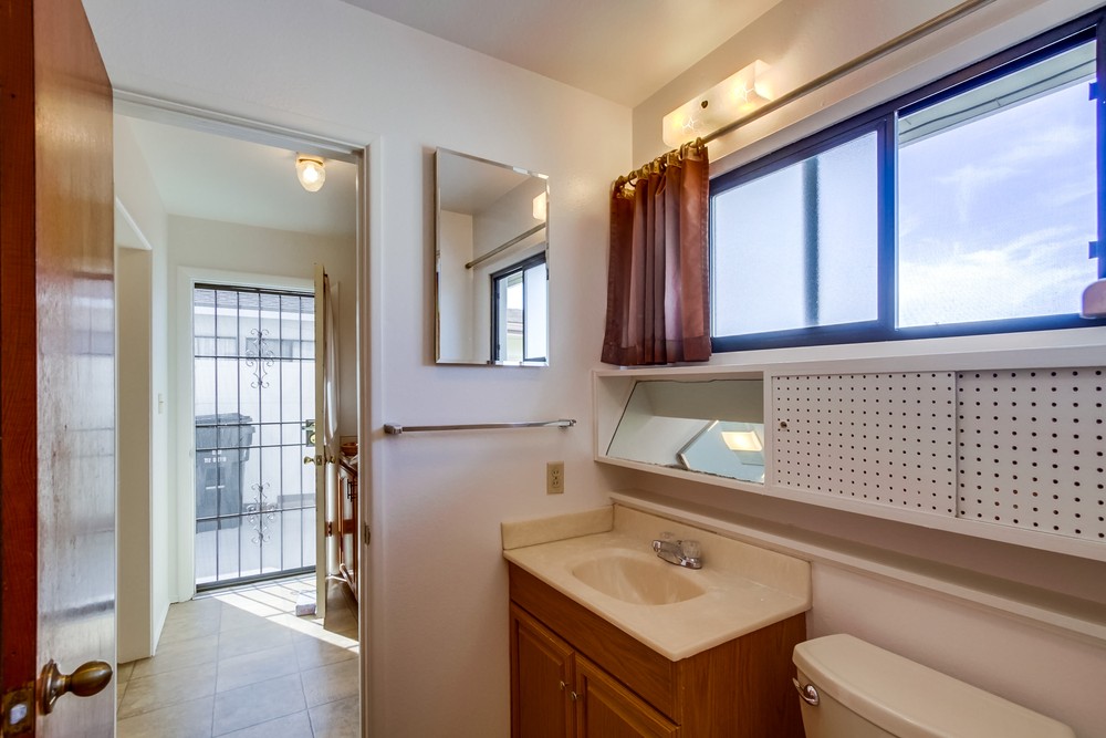 Virtual tour photo 22 of 29 for 8849 Glenhaven St