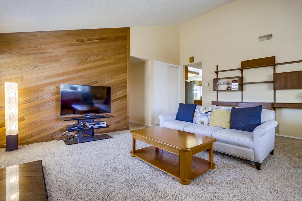 Virtual tour photo 10 of 29 for 8851 Corvus Pl