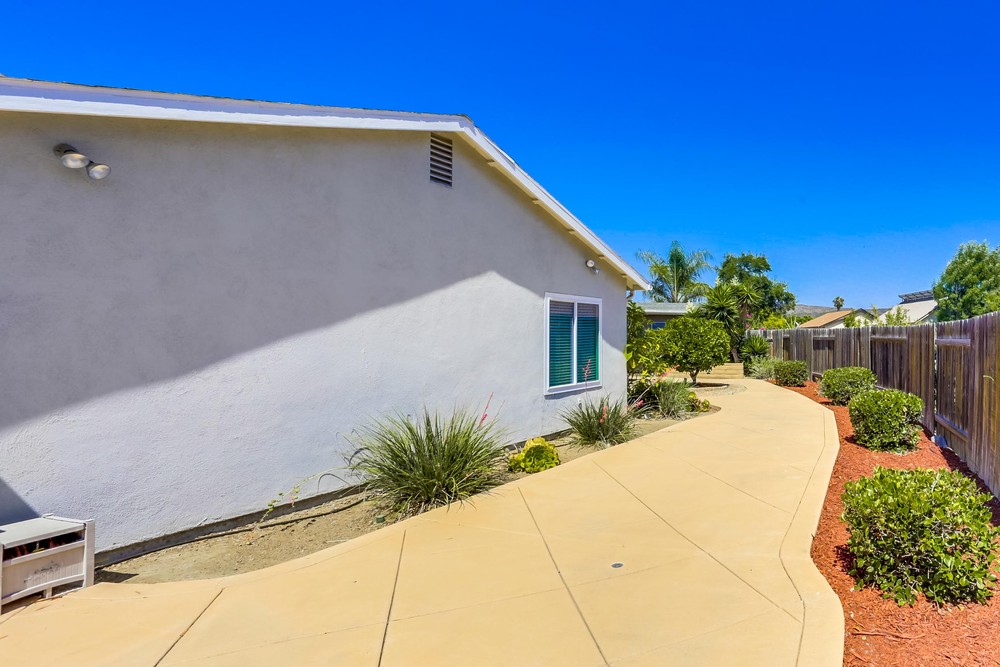 Virtual tour photo 26 of 29 for 8851 Corvus Pl