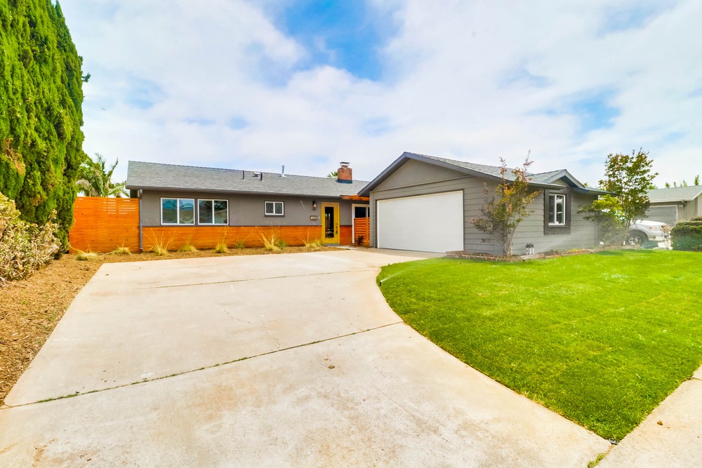 Virtual tour photo 4 of 47 for 8853 Heraldry St
