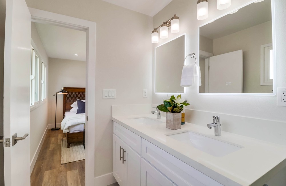 Virtual tour photo 25 of 47 for 8853 Heraldry St