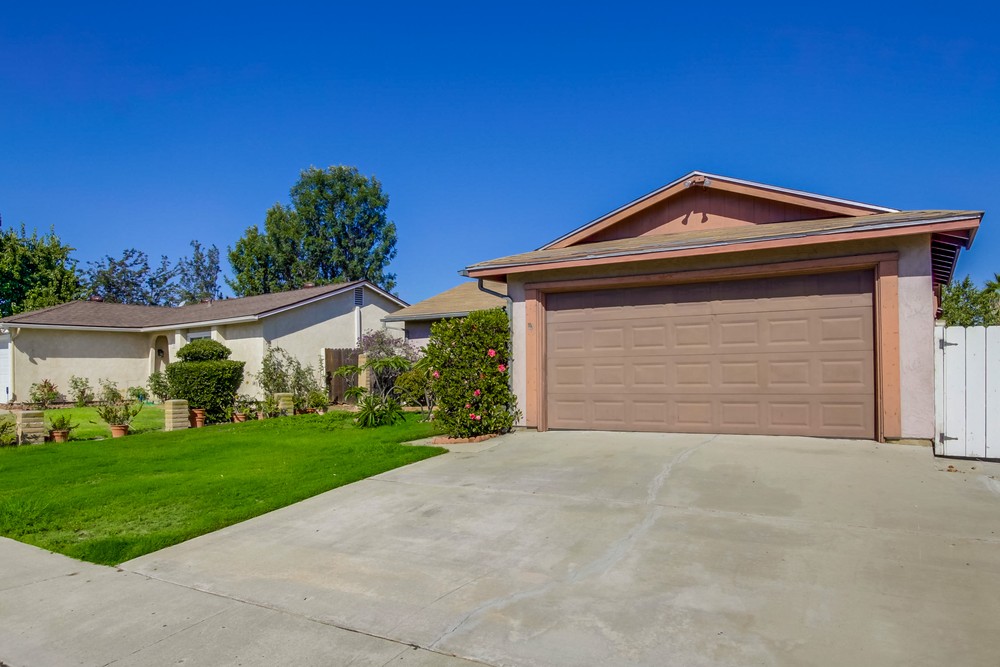 Virtual tour photo 3 of 35 for 8854 Harlington Dr