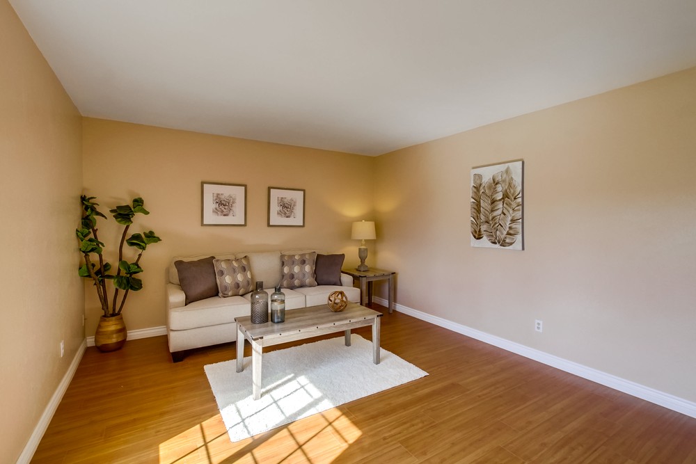 Virtual tour photo 6 of 35 for 8854 Harlington Dr