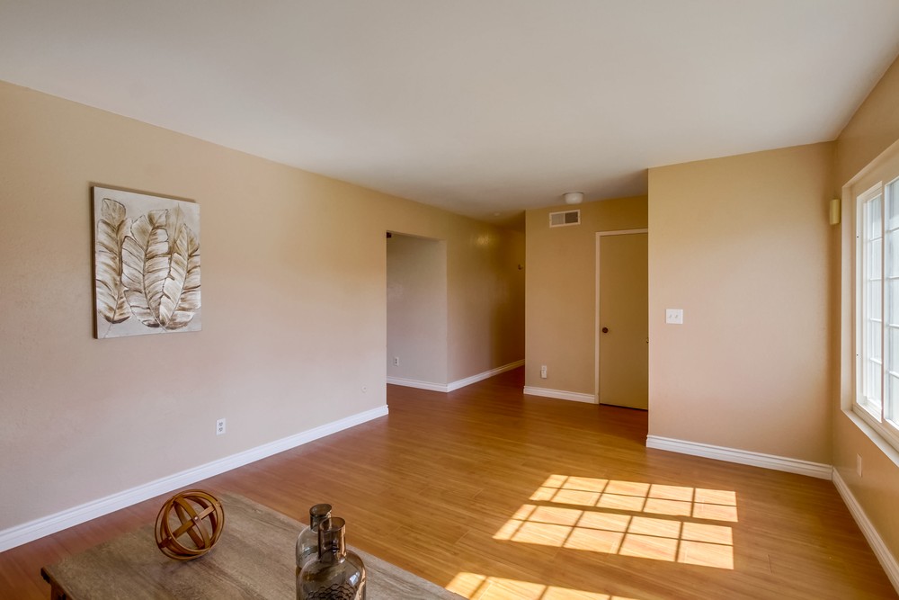 Virtual tour photo 7 of 35 for 8854 Harlington Dr