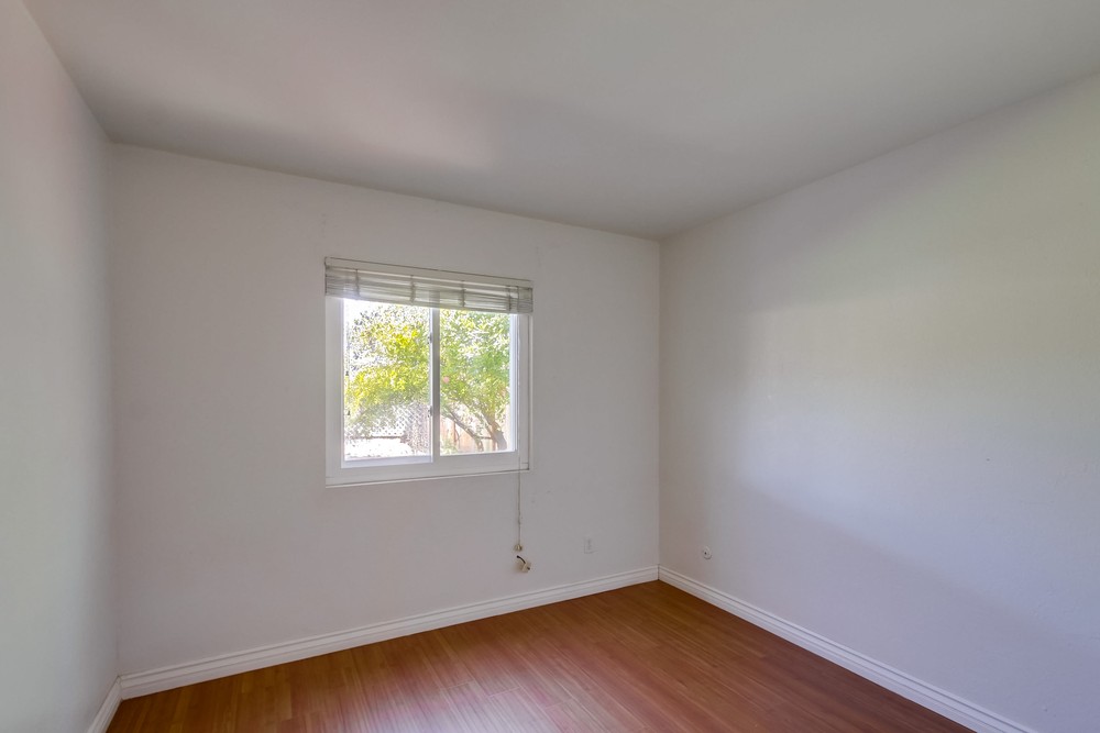 Virtual tour photo 25 of 35 for 8854 Harlington Dr