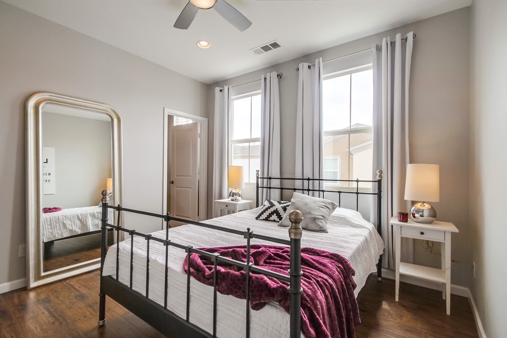 Virtual tour photo 23 of 39 for 8861 Lightwave Ave