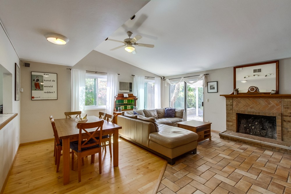 Virtual tour photo 5 of 34 for 8871 Pinecrest Ave