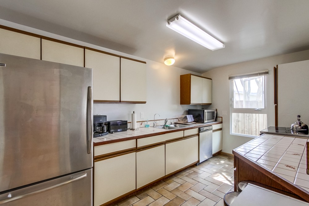 Virtual tour photo 10 of 34 for 8871 Pinecrest Ave