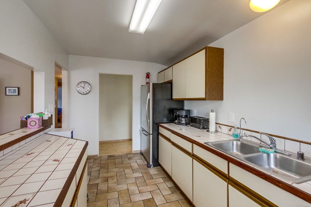 Virtual tour photo 13 of 34 for 8871 Pinecrest Ave