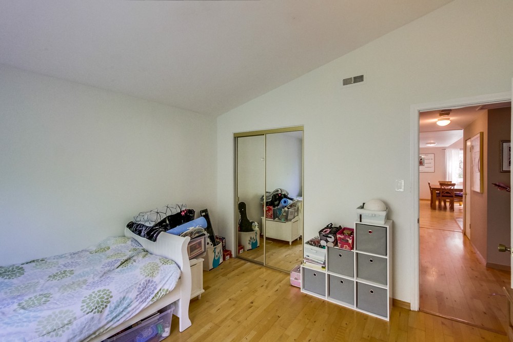 Virtual tour photo 19 of 34 for 8871 Pinecrest Ave