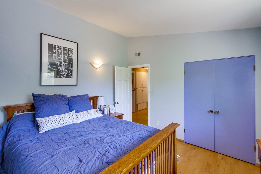 Virtual tour photo 22 of 34 for 8871 Pinecrest Ave