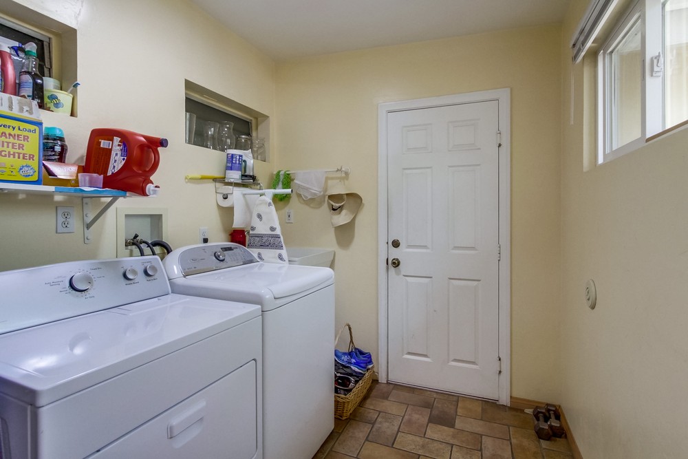 Virtual tour photo 26 of 34 for 8871 Pinecrest Ave