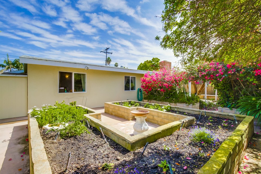 Virtual tour photo 33 of 34 for 8871 Pinecrest Ave