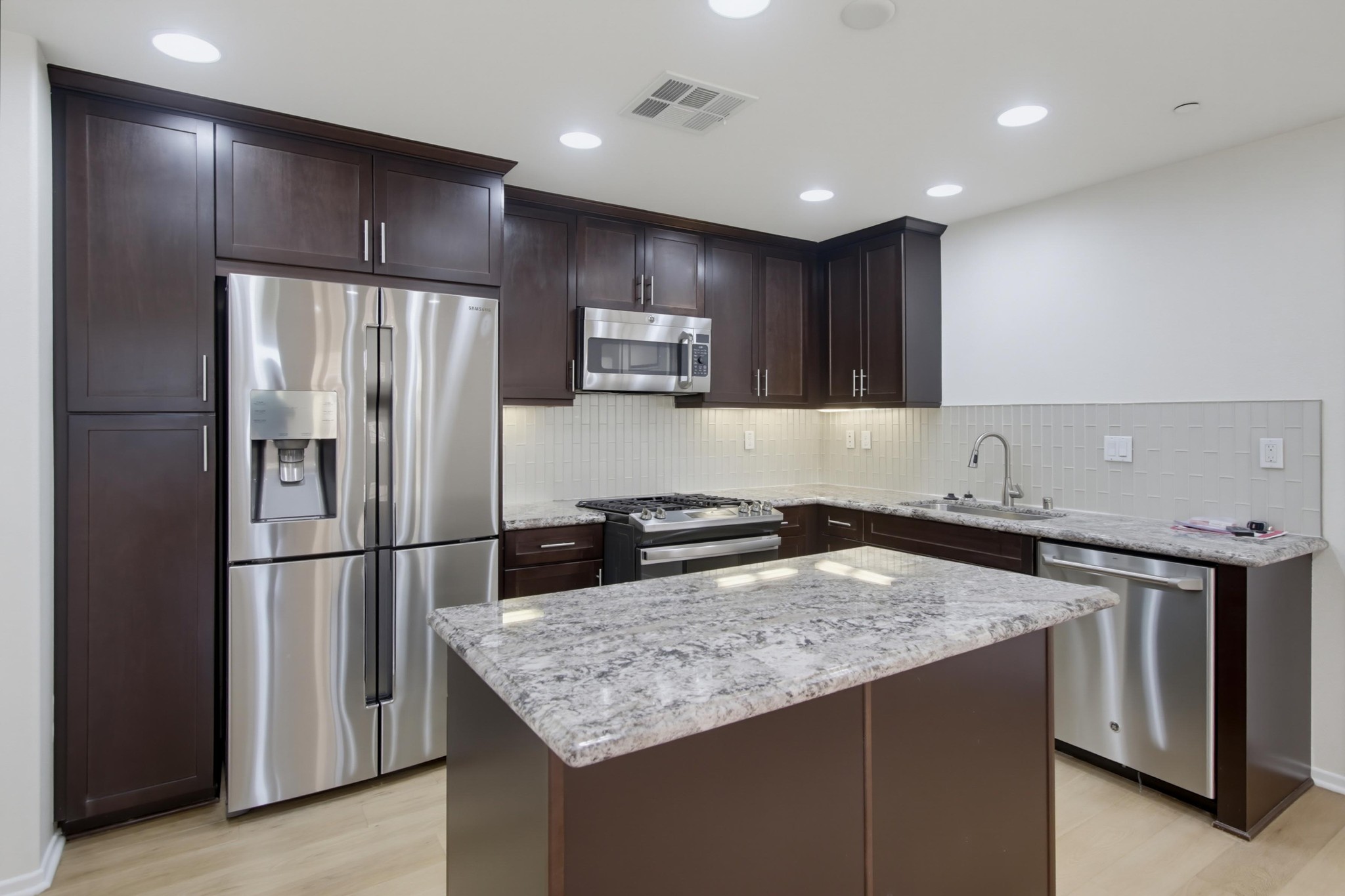 Virtual tour photo 8 of 63 for 8874 Promenade N Pl