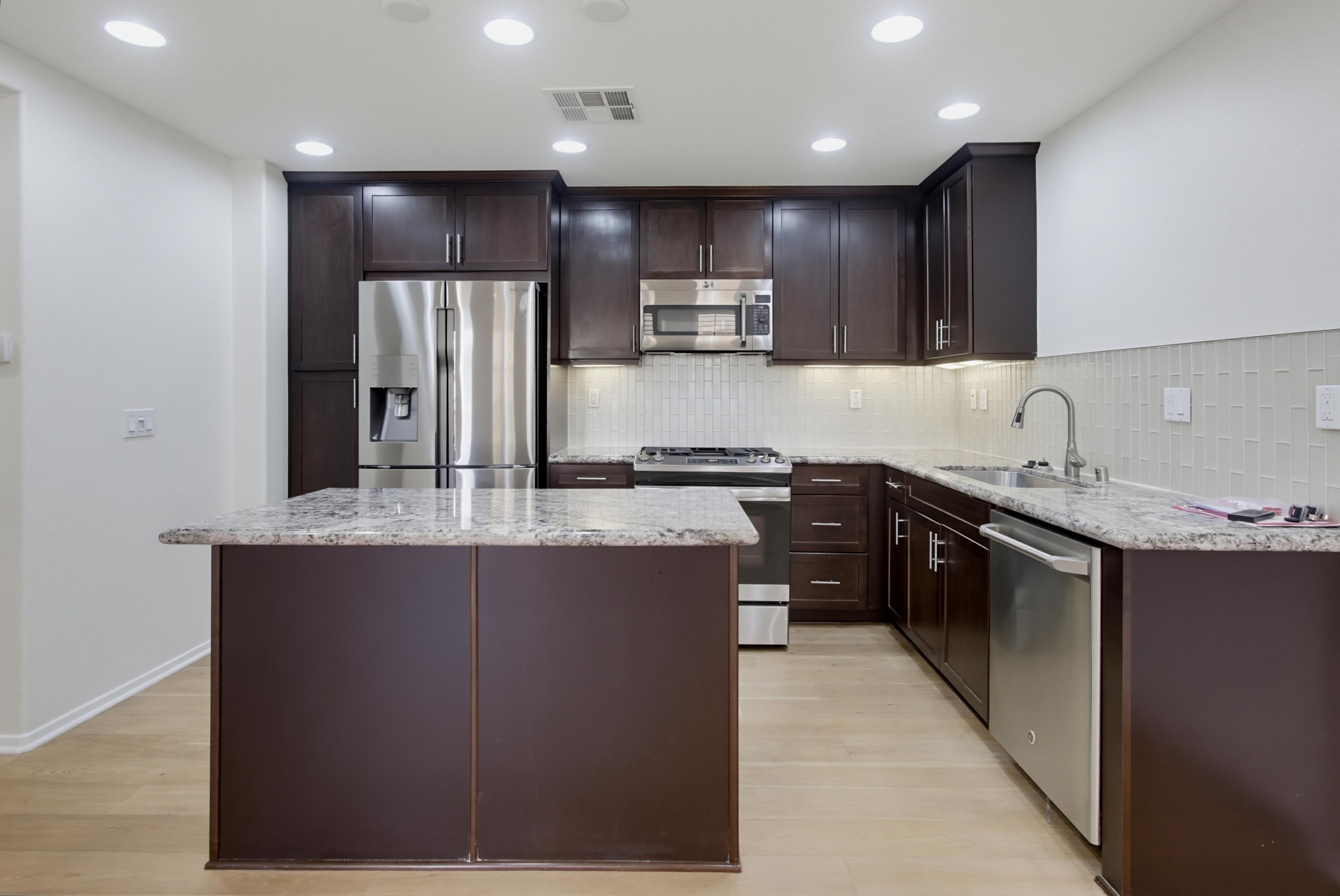 Virtual tour photo 9 of 63 for 8874 Promenade N Pl