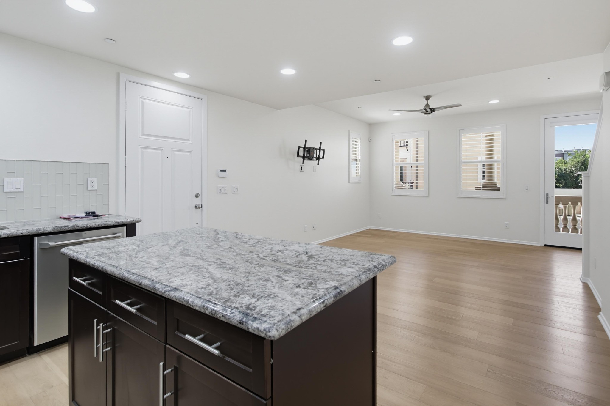 Virtual tour photo 12 of 63 for 8874 Promenade N Pl