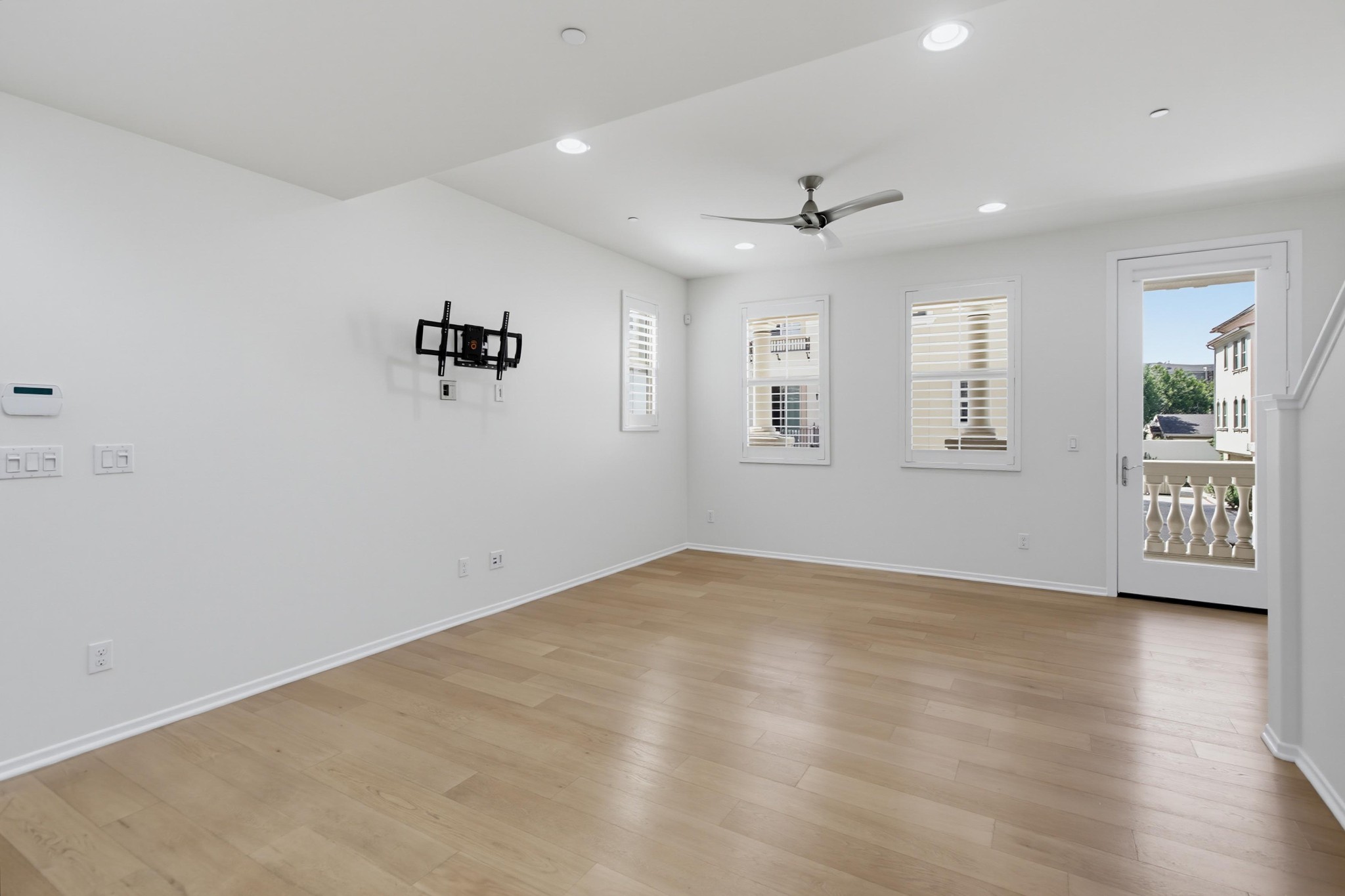 Virtual tour photo 13 of 63 for 8874 Promenade N Pl