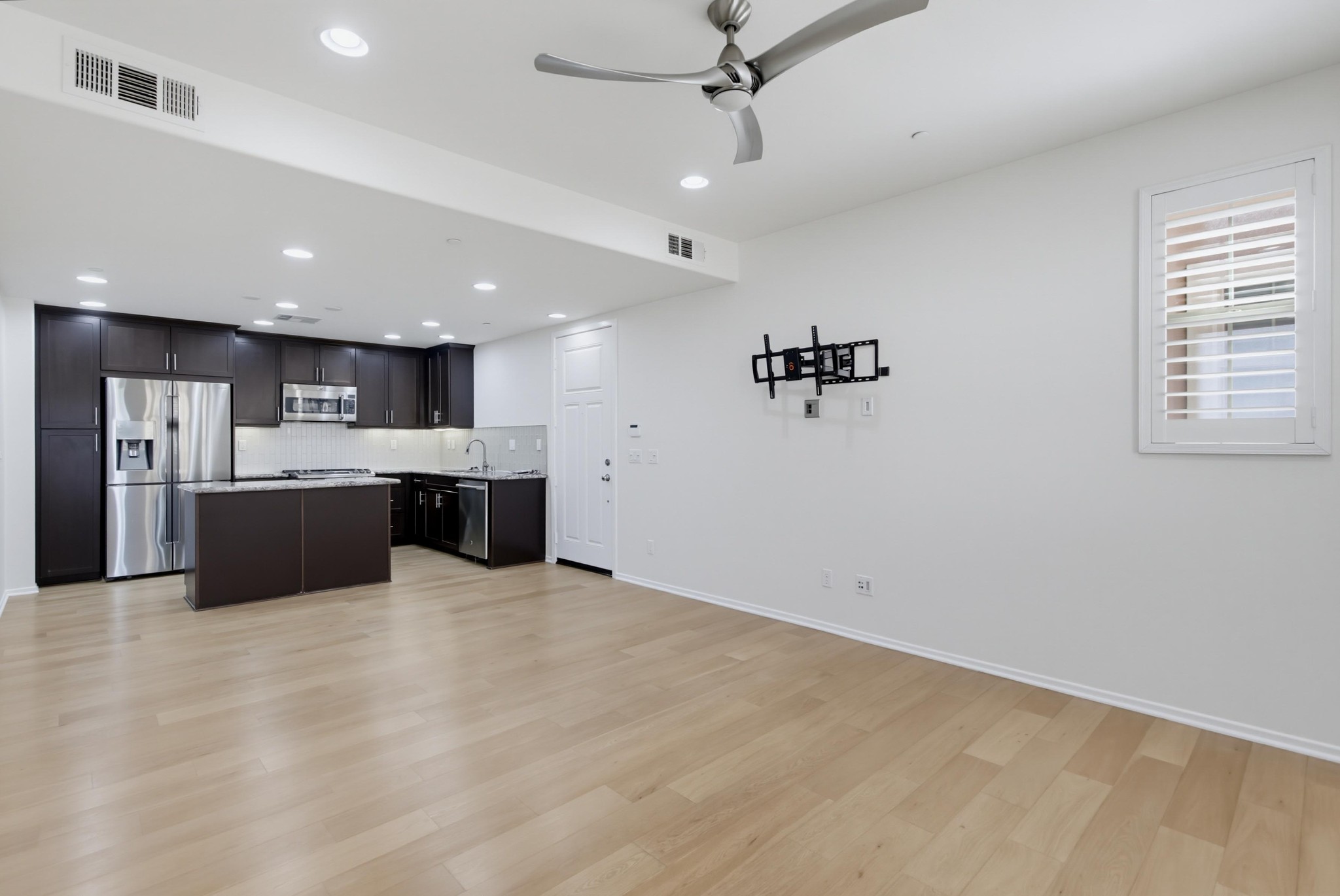 Virtual tour photo 16 of 63 for 8874 Promenade N Pl