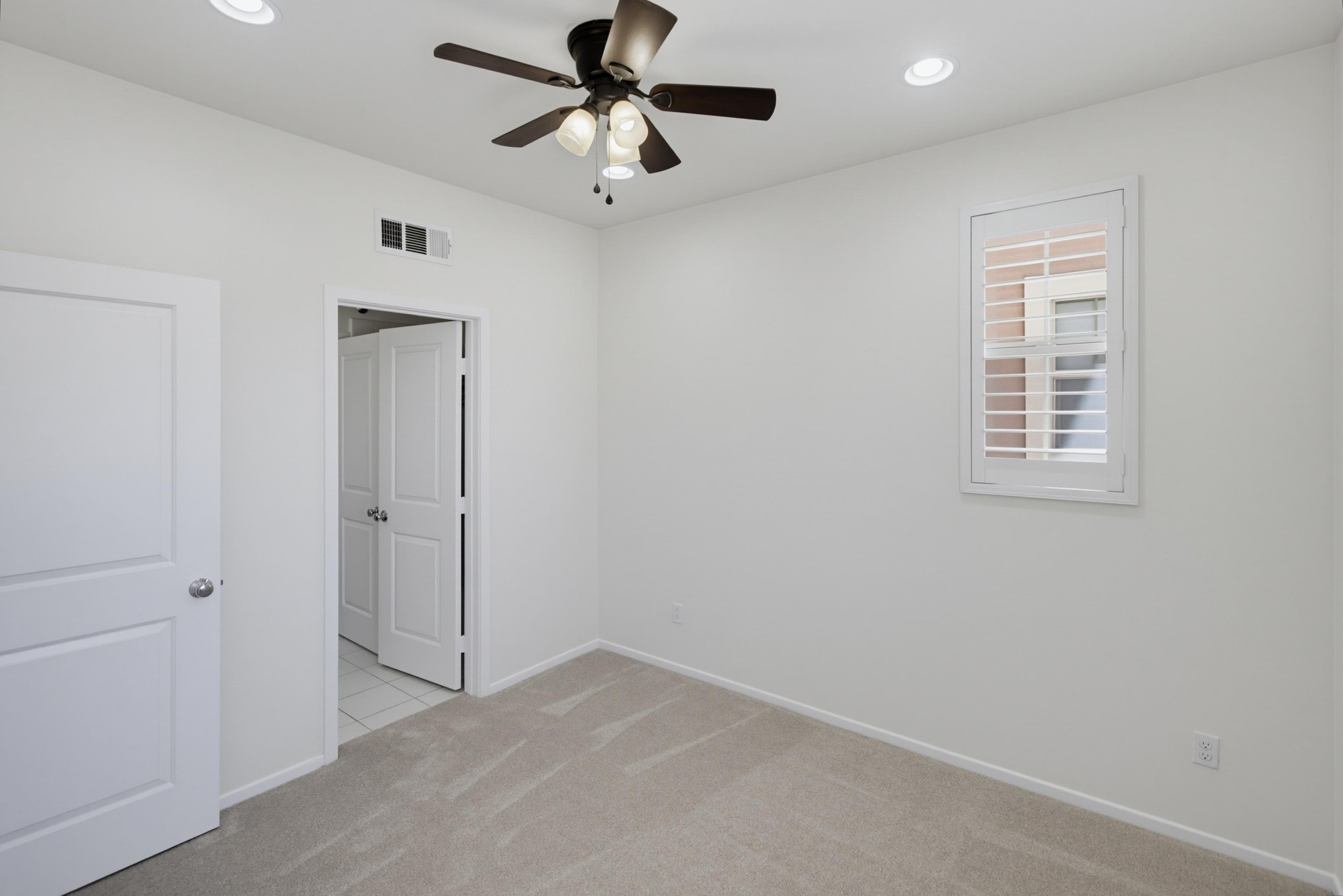 Virtual tour photo 31 of 63 for 8874 Promenade N Pl