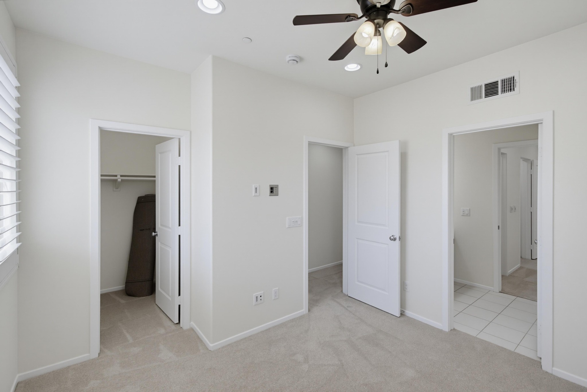 Virtual tour photo 32 of 63 for 8874 Promenade N Pl