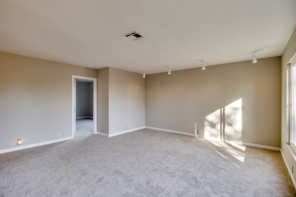 Virtual tour photo 24 of 52 for 8879 Hillery Dr