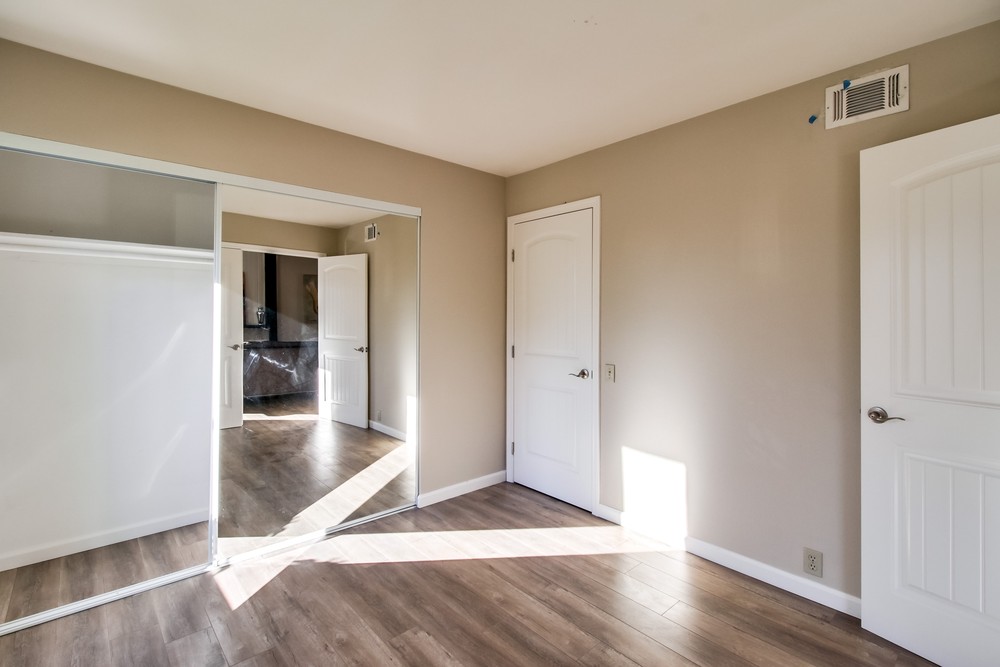 Virtual tour photo 38 of 52 for 8879 Hillery Dr