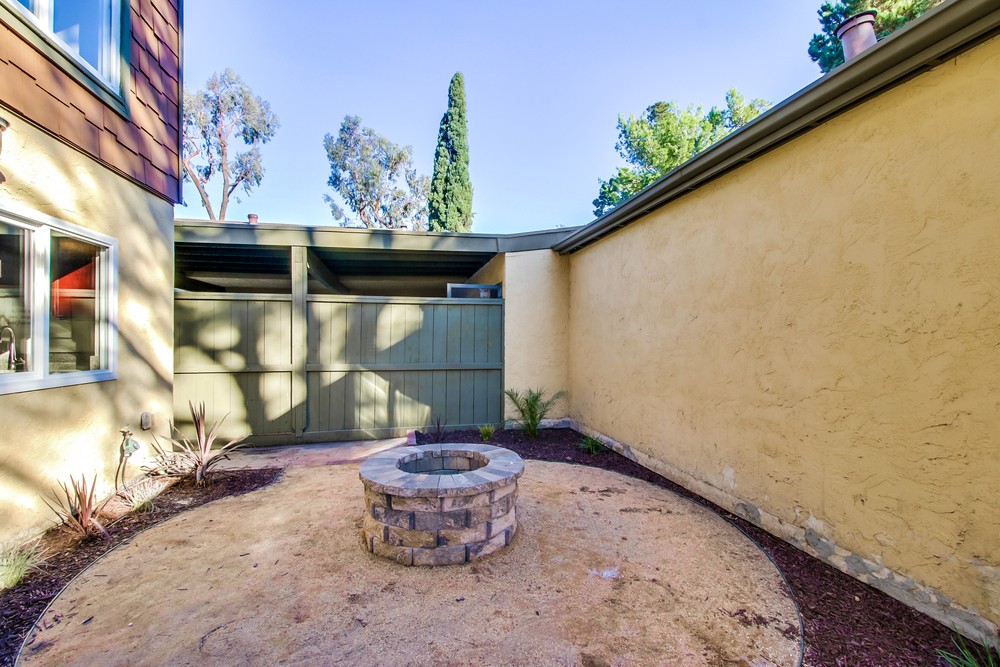 Virtual tour photo 45 of 52 for 8879 Hillery Dr