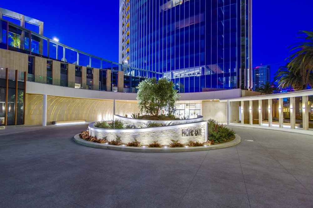 Virtual tour photo 10 of 94 for 888 W E St #2604