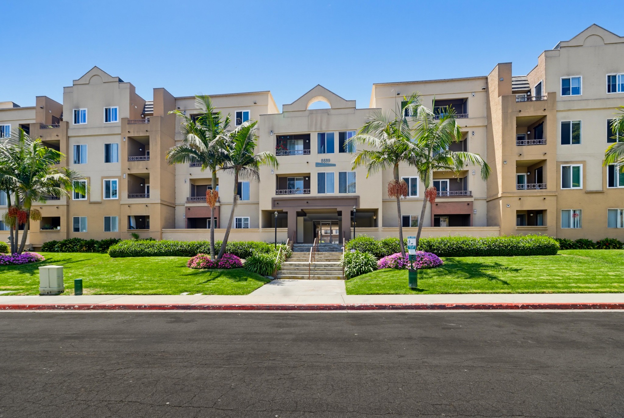 Virtual tour photo 1 of 38 for 8889 Caminito Plaza Centro