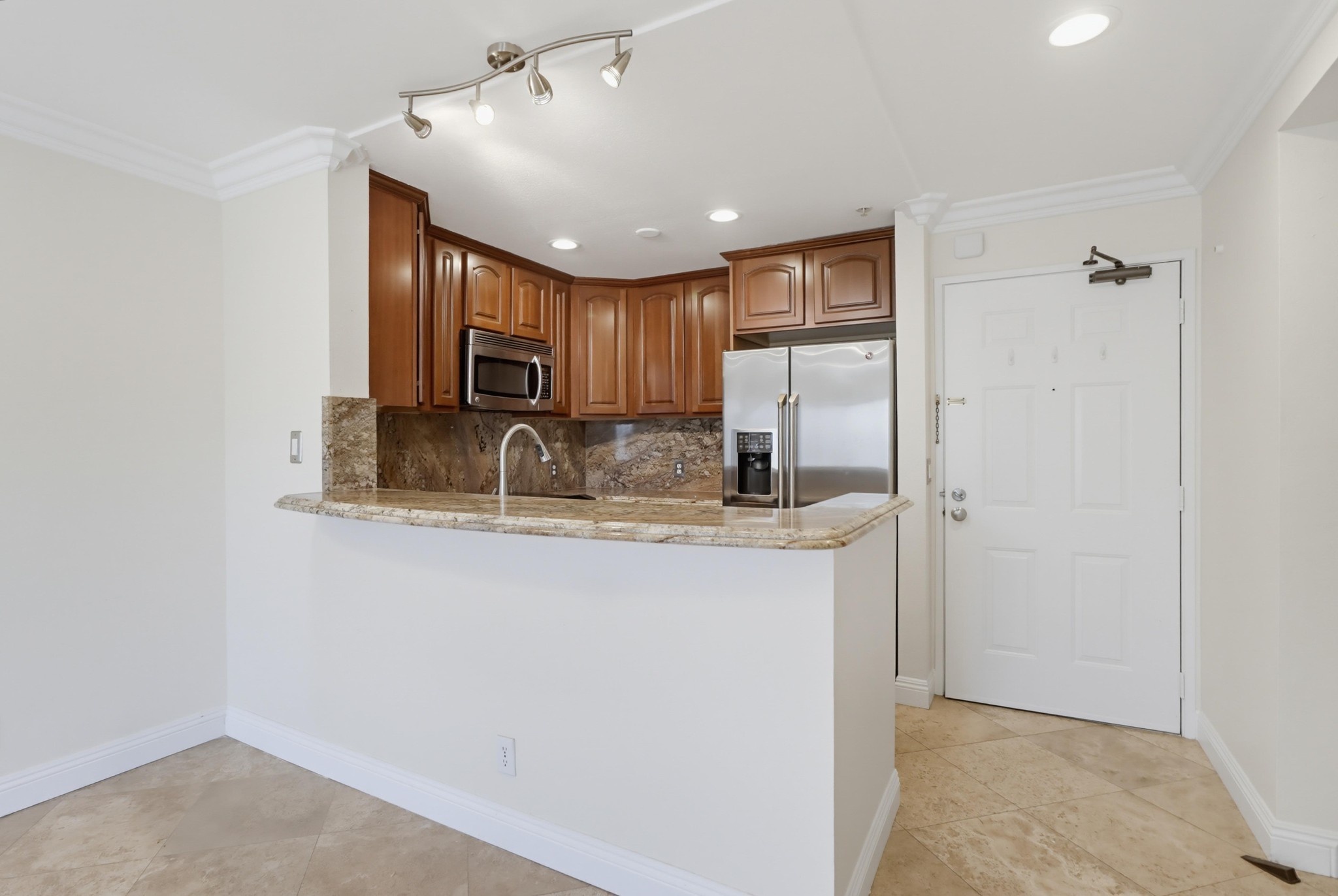 Virtual tour photo 11 of 38 for 8889 Caminito Plaza Centro