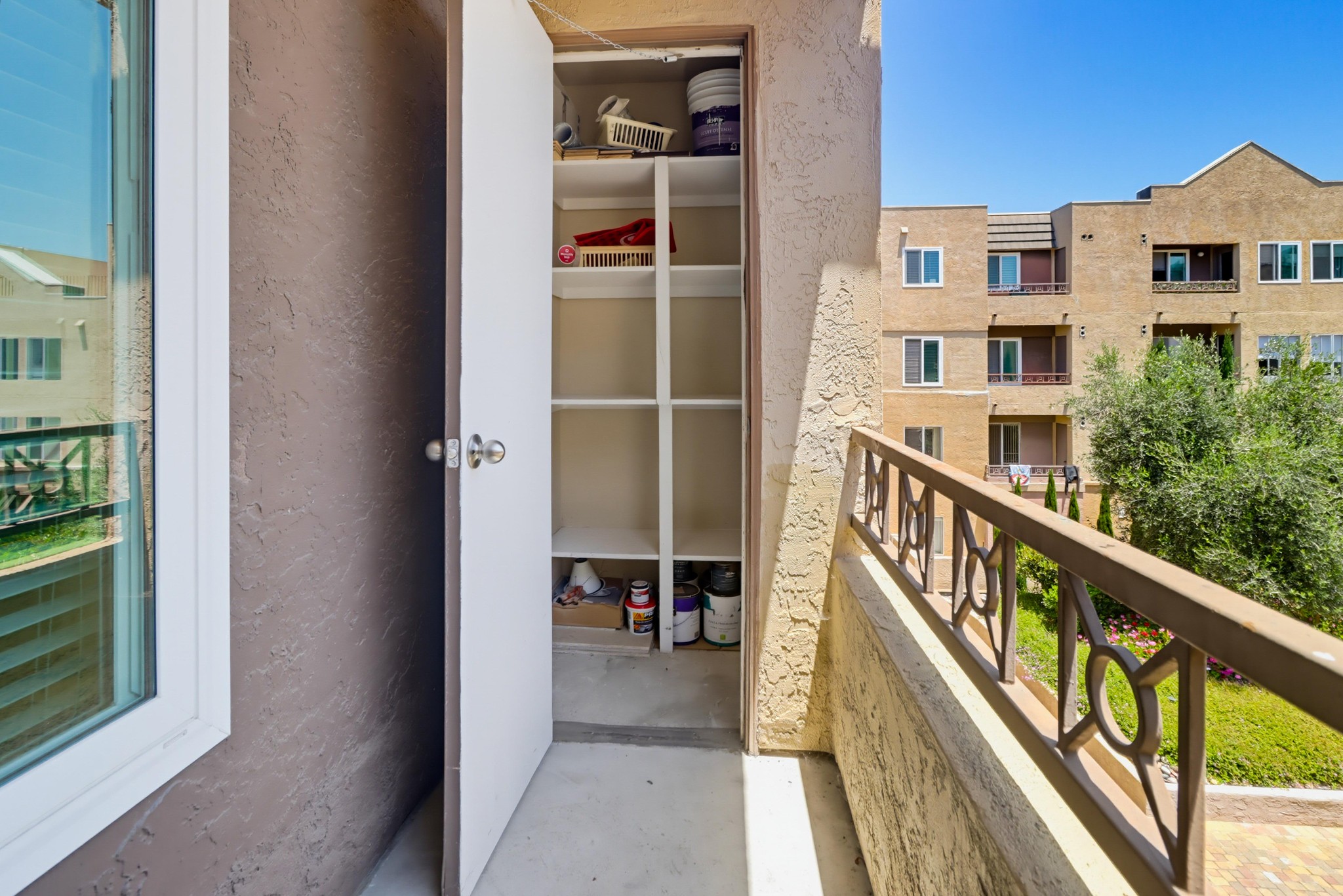 Virtual tour photo 19 of 38 for 8889 Caminito Plaza Centro