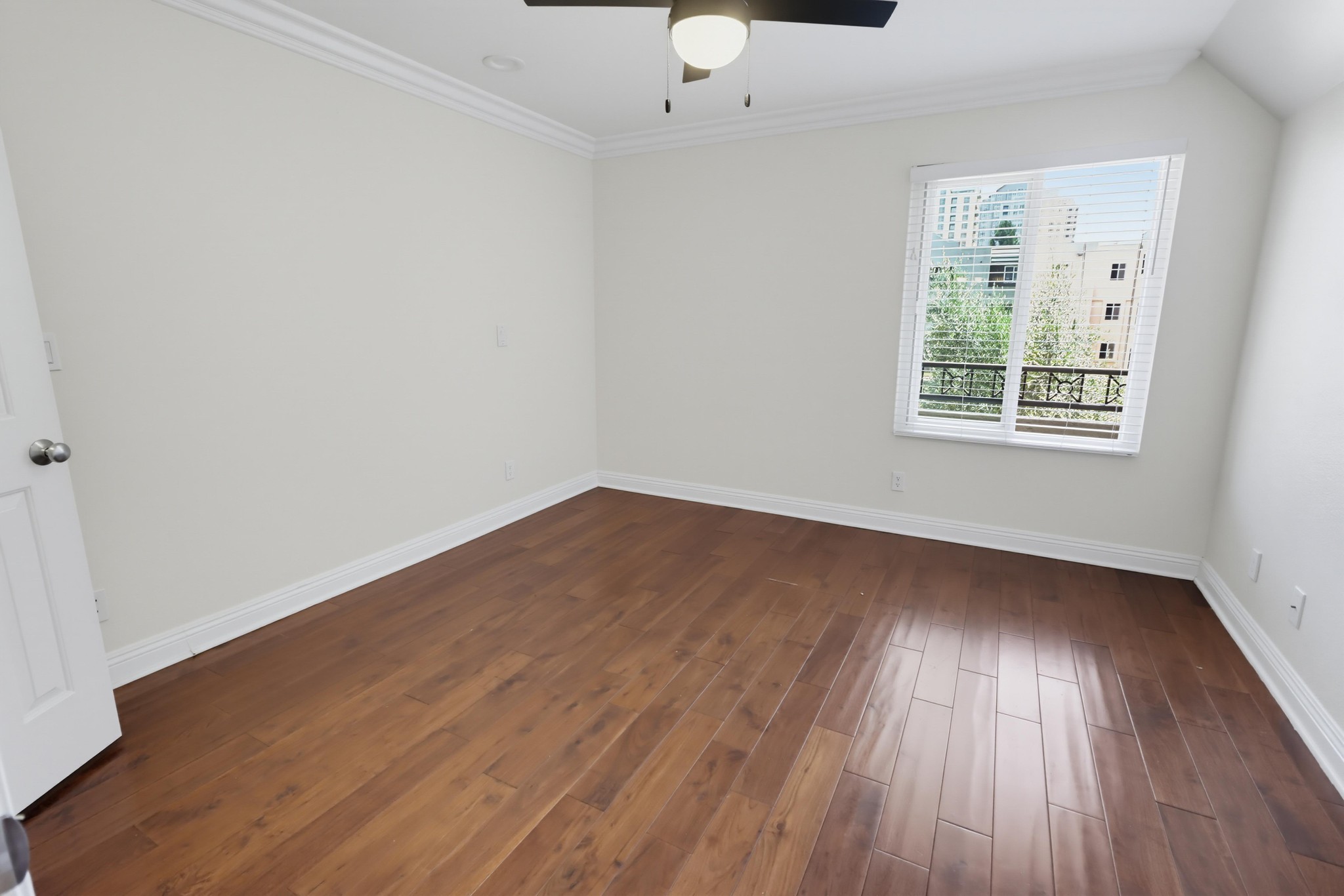 Virtual tour photo 25 of 38 for 8889 Caminito Plaza Centro