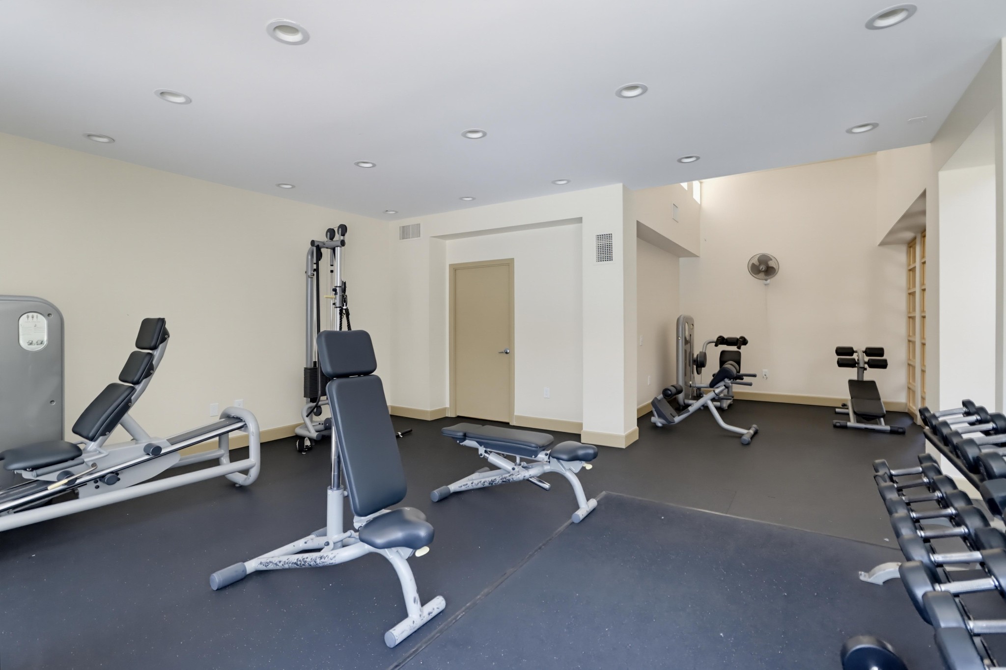 Virtual tour photo 33 of 38 for 8889 Caminito Plaza Centro