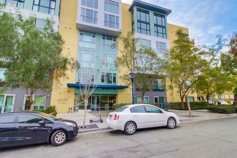 Virtual tour photo 3 of 25 for 889 Date St #110