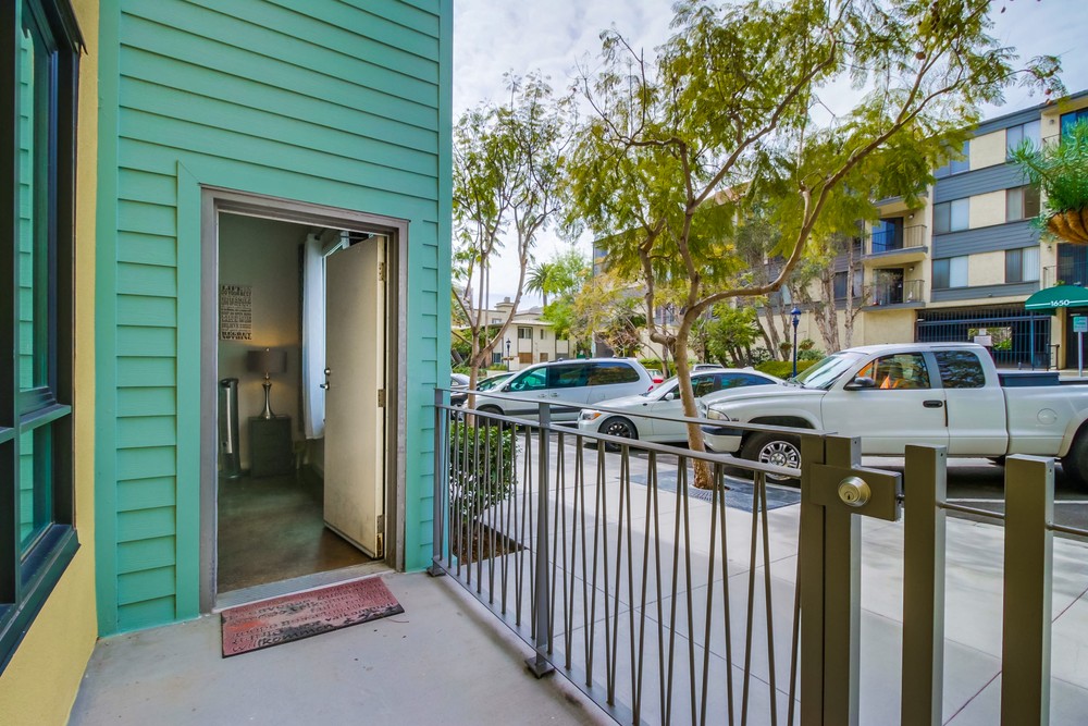 Virtual tour photo 9 of 25 for 889 Date St #110