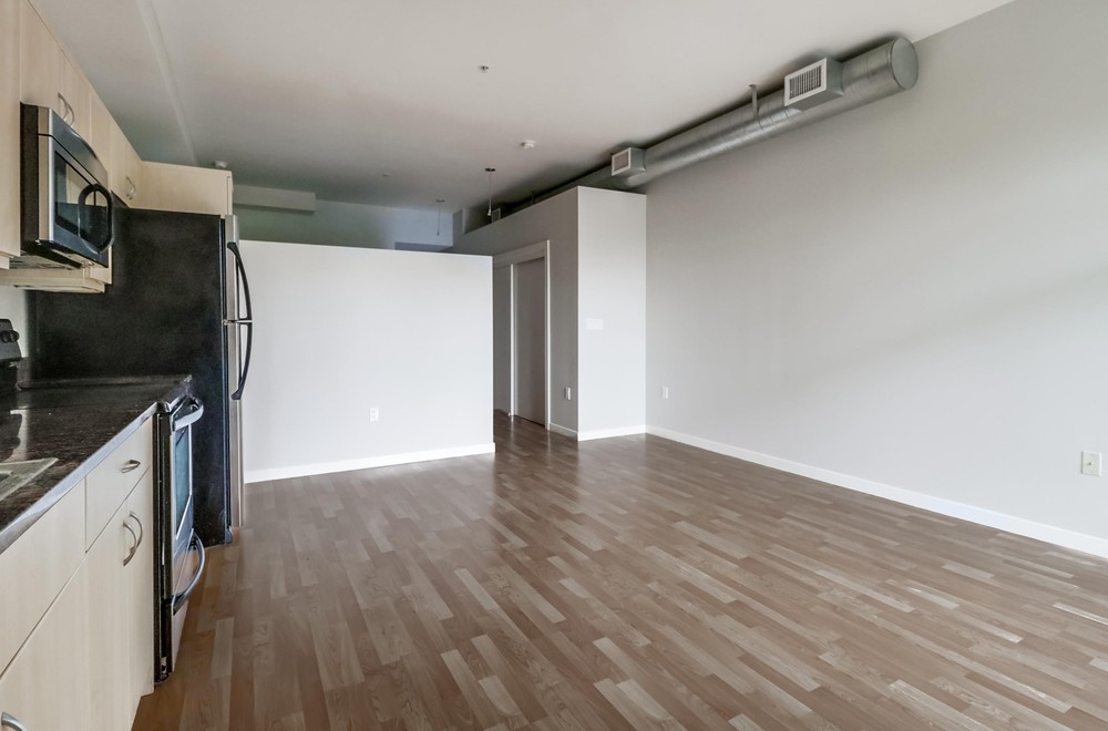 Virtual tour photo 9 of 19 for 889 Date St