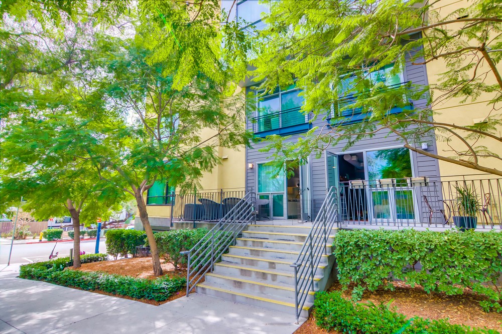 Virtual tour photo 23 of 27 for 889 Date St., Unit 128